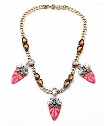 Chains N00827 Beauty Latest Wholesale Imitation Jewelry Unique Pendants Women Gold Color Curb Chain Pink Leaf Necklaces