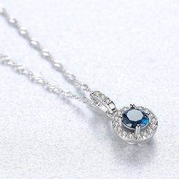 New Luxury Shiny gemstone S925 Silver Round Pendant Necklace Women Jewelry Micro Inlaid Zircon Exquisite Collar Chain Charming Necklace Accessories Gift