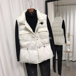 2023 Womens Downs Parkas White Duck Vest Down Quilted Pockets P Letter Warm Jackets Women Winter Hood Long With Jacket Coat Outdoor Size