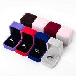 Aksamitne biżuterię pudełka prezentowe prezenty Wrap kwadratowe pierścionki projektowe Pokazuj obudowę śluby para biżuterii opakowanie pudełko na kolczyki pierścieniowe
