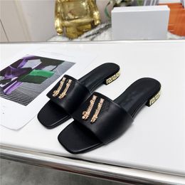 2022 Designer VersaiceITY Male Women's Slippers Nude Leather Shoes Medium Heels Of Sandals FFN