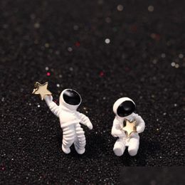 Stud Stud 2021 Girl Cute Cartoon 3D Astronaut Spaceman Earrings Asymmetrical Moon Space Stars Distinctive Fashion Jewellery Drop Delive Dhrkb