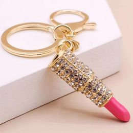 Keychains Metal Diamond Lipstick Keychain Fashion Women's Bags Key Ring Pendants Room Suspension Decoration Automobile
