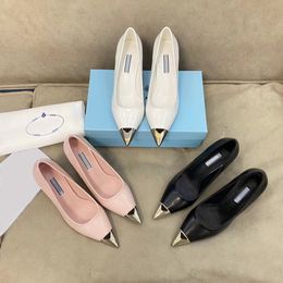 Dress Shoe Women Shoes Designer Pointed Leather Satin Satin Faux Crystal Heel Classic Triangle sign Rubber Luxury Ladies Pumps