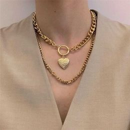 Pendant Necklaces Heart pendant necklaces chain fashion moon necklace for woman classic baroque jewelry European American traditional circle style lady