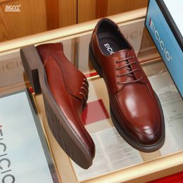 Classic Men's Casual Leather Shoes Lace-up Luxury Handmade Brock Comfortable Outdoor Dating Dress Mens Shoe A9