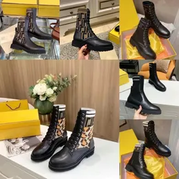 2022 New Short Boots Autumn Winter Women's Socks Boots Knitted Thick Sole Shoes High Heels Elastic Designer Martin Anti slip Classic Lace up