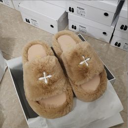 Luxury Designer Women Slippers Paris furry Wool slipper indoor shoes Comfortable plush girl flip flops Winter fur fluffy warm bedroom home sandal