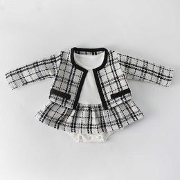 Newborn Baby Girl Clothes Autumn Spring Baby Rompers For Girls Plaid Princess Christmas Baby Clothes Set Romper Jacket 2pc
