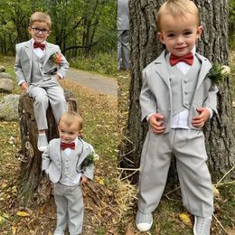 Grey Wear Boy Formal Suits Dinner Tuxedos Little Children Groomsmen Kids For Wedding Party Evening Suit 3 pieces