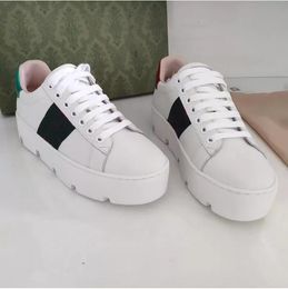 Scarpe da ginnastica con plateau da donna, scarpe basse, casual, con lacci classici in pelle ricamata retrò con ape, fondo spesso