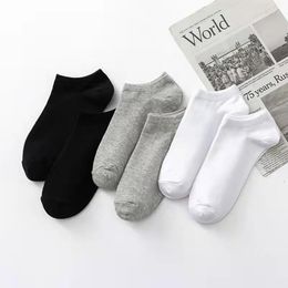 Men's Socks 5 Pairs/Lot Summer Cotton Low Cut Men Solid Color Fashion Breathable Sports Short Comfortable Ankle Sock White Black