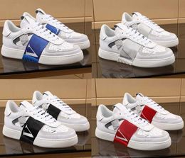 Men Ace Designer Shoes Martin Outdoor White Offs Platform Sneakers Chaussures Runnings SB Sport Women Luxurys Shoe DuNks Low jordens des Chaussures 1s 11s 4s K9BK