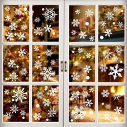 Wandaufkleber 36pcslot weiße Schneeflocke Weihnachtsglasfenster Aufkleber Dekorationen für das Heimjahr Geschenk Navidad 221105