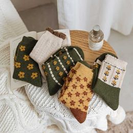 Socks Hosiery Women 2022 Winter Wool Casual Breathable Japanese Style Thick Warm Cute Long For New Fashion Flower T221102