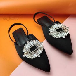 Sandalen Große Größe 42 Sandalen und Hausschuhe Blume Diamant Schnalle Zehen Flache Sandalen Damenschuhe L221107