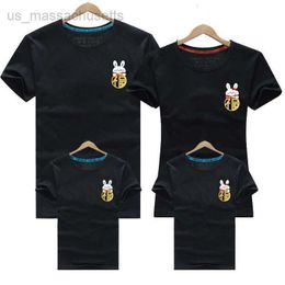 Passende Familien-Outfits H Cang Jahr des Kaninchens Chinesische Neujahrsfeier Familienglück Eltern-Kind-Paket Familienpaket mit vier roten Kurzarm-T-Shirts L221108