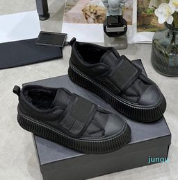 Early Spring Holiday Series Latest Sports Style Bread Shoes Color Low-top Casual Shoe Size 35-40
