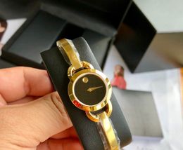 Designer Quartz Watch for Womens Watch Bracelet Ajustement STRAP 22 mm Sapphire Glass Swiss Movement Watches