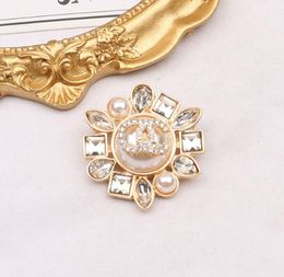 23ss Luxury Brand Designers Letters Brooches Vintage 18K Gold Plated Brooch Flower Suit Pin Fashion Jewellery Accessorie Wedding Gift