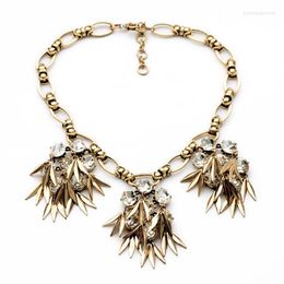 Pendant Necklaces Three Colours Glass Flowers Antique Gold Colour Tassel Necklace For Women Vintage Statement Jewellery Accessories