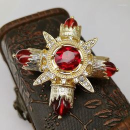 Brooches Baroque Red Rhinestone Cross Brooch Pin Metal Big For Women Vintage Pins Clothes Scarf Clip Jewellery