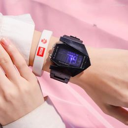 Wristwatches Sport Irregular Shape Luminous Dial Casual Wrist Watches For Men Rubber Fashionable Clock Waterproof Watch Women