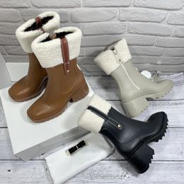 Designer Fashion Boots Dames Chelsea Laarzen Lug Sole Chunky Battle Heel Slip op elastische lamswol Motorcycle shearling enkellaarsjes