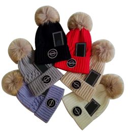 Winter Woobies Knitted Hat Designer Beanie Hats Fashion Warm Skull Caps for Man Woman 6 Colours