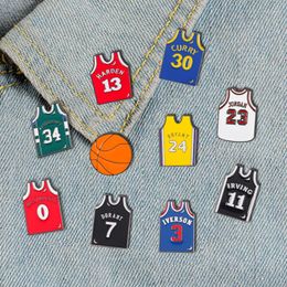 Brooches Creative Fashion Basketball Jersey Shape Brooch Unisex Sports Enamel Pin Sportswear Ball Bag Jacket Badge Jewellery Accessories