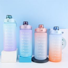 Water Bottles 2L Large Capacity Bottle Straw Cup High Temperature Plastic Time Scale Frosted Outdoor Sports Student Couple 221109