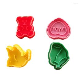 Baking Moulds 4PCS Pigeon Bear Love Rose Cookie Cutter Fondant Cake Moulds Dessert Sandwich Biscuit Decoration Tools Mould D764