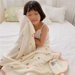 Blankets 2pcs/set Coral Fleece Banded Embroidered Cherry Bear Kids Blanket Baby Washcloth Absorbent Bath Towel Receiving