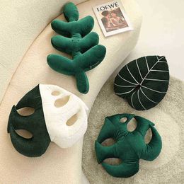 Nordic Style Green Lifelike Liebm Leaf Plush Pillow Smile Face Plantain leaves Love Shape Nap Sleep Cushion Sofa Decor Gift J220729