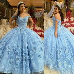 Abiti Quinceanera leggeri blu D Applique in pizzo floreale Corsetto con perline Dietro la spalla Abiti da ballo su misura per principessa dolce