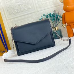 Designers shoulder bag female classic fashion cross body bags outdoors be easy to carry about travel shoulders purses luxurys crossbodys purse women