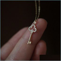 Pendant Necklaces Pendant Necklaces 925 Sterling Sier Pave Crystal Vintage Key 14K Gold Plating Necklace Women Light Luxury Temperam Ot2L4