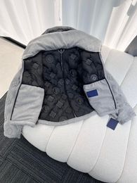 LVITY 패션 LVSE 최고 품질의 재킷 남성 여성 겨울 다운 재킷 디자이너 남자 클래식 가역적 다운 코트 여성 모직 편지 패턴
