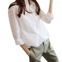 Women's Blouses 2022 Autumn White Lace Blouse Plus Size Women Tops Hollow Out Casual Loose Long Sleeve Vintage Lady Shirts Blusas AB326