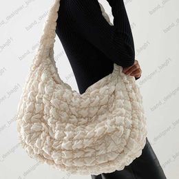 Top Quality Shoulder Bags Bag Casual Large Capacity Tote Designer Ruched Handbag Luxury Nylon Quilted Padded Crossbody Female Big Purse 111022H