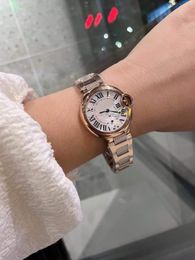 Luxury Roman Number Quartz Watch Stainless Steel Strap Zircon WristWatch Women Geometric Circle Watches Female White Mother Of Pearl Clock Shell Dial 33mm