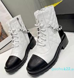 Designer -Womens boots Chunky Heel Knight With Zipper Metal Chain Winter Designer White Round Toes Rainboots Fashion Slipper
