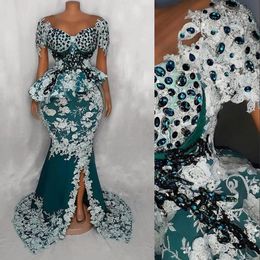 2023 Major Beading Evening Dresses Mermaid Sheer Neckline Prom Gowns Peplum White Lace Applques 3D Floral Flowers Crystal Beads Side Split Gowns Long Sleeves