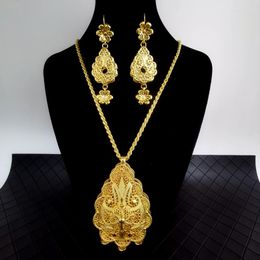 Necklace Earrings Set Luxury Arab Fashion Pendant Women's Wedding Robe Hollow-out Floral Algerian Jewellery