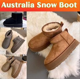 Boots Bare Boot Rain Designer Fashion Classic Stride Lace Up Rubber Outsole Thick Bottom Height Autumn Winter Jelly Women Men 3.5 Cm SFSD