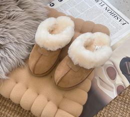 2022 Hot sell Thick bottom Classic brand new AUS 51250 Warm slippers goat skin sheepskin snow boots Martin boots short women bootss keep warms shoes