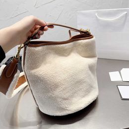 designer bags shoulder bag Women Plush cross body bucket bags handbags Fashion Messenger with coin Purses hand bag