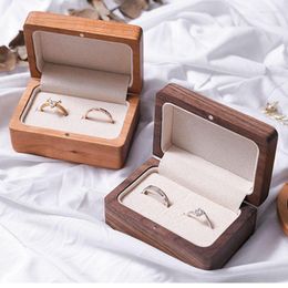 Jewelry Pouches Classic Portable Retro Walnut Cherry Ring Box Chest Organizer Earrings Flip Wooden Presentation Case