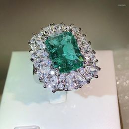 Cluster Rings 2022 Delicate Super Flash Emerald Paraiba Couple Ring For Women Vintage Full Diamond Wedding Engagement Party Gift Jewellery