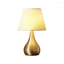Table Lamps Nordic Light Luxury Brass Lamp Body Cloth Lampshade Desk For Study Room Bedroom Bedside Office Decor E27 Bulbs